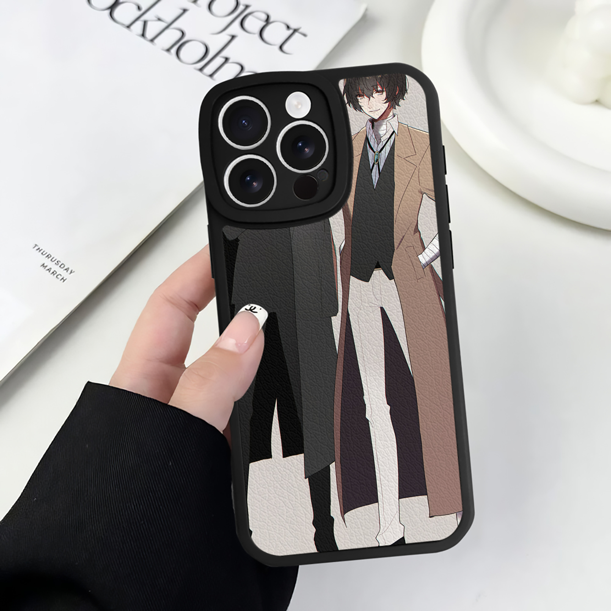 （画像用） 文豪ストレイドッグス Bungo Stray Dogs 【iPhone 16シリーズ対応】シリコンスマホケース（レザー調） 材質：シリコン